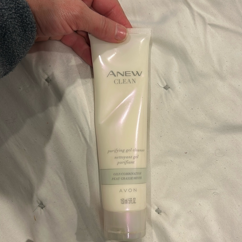 Avon Clean purifying gel cleanser